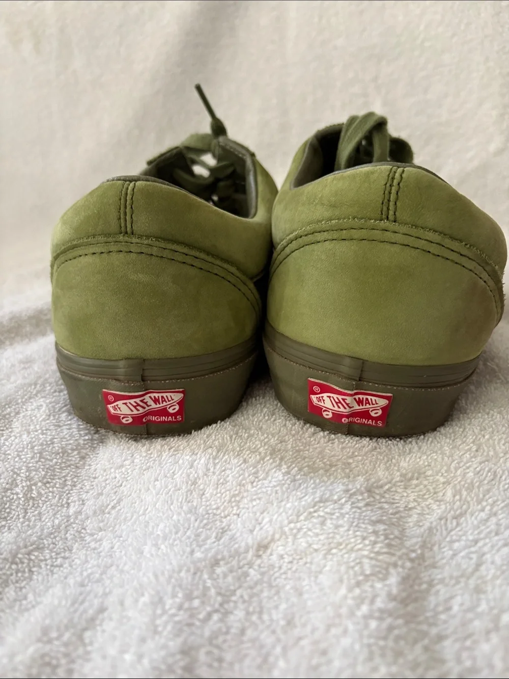 Vans Old Skool Sneakers in Olive Green - Picture 3 of 4